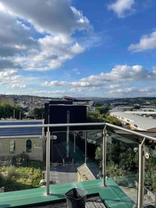 2 Bedrooms, 2 Bathrooms Stunning Penthouse City View Bradford  Esterno foto