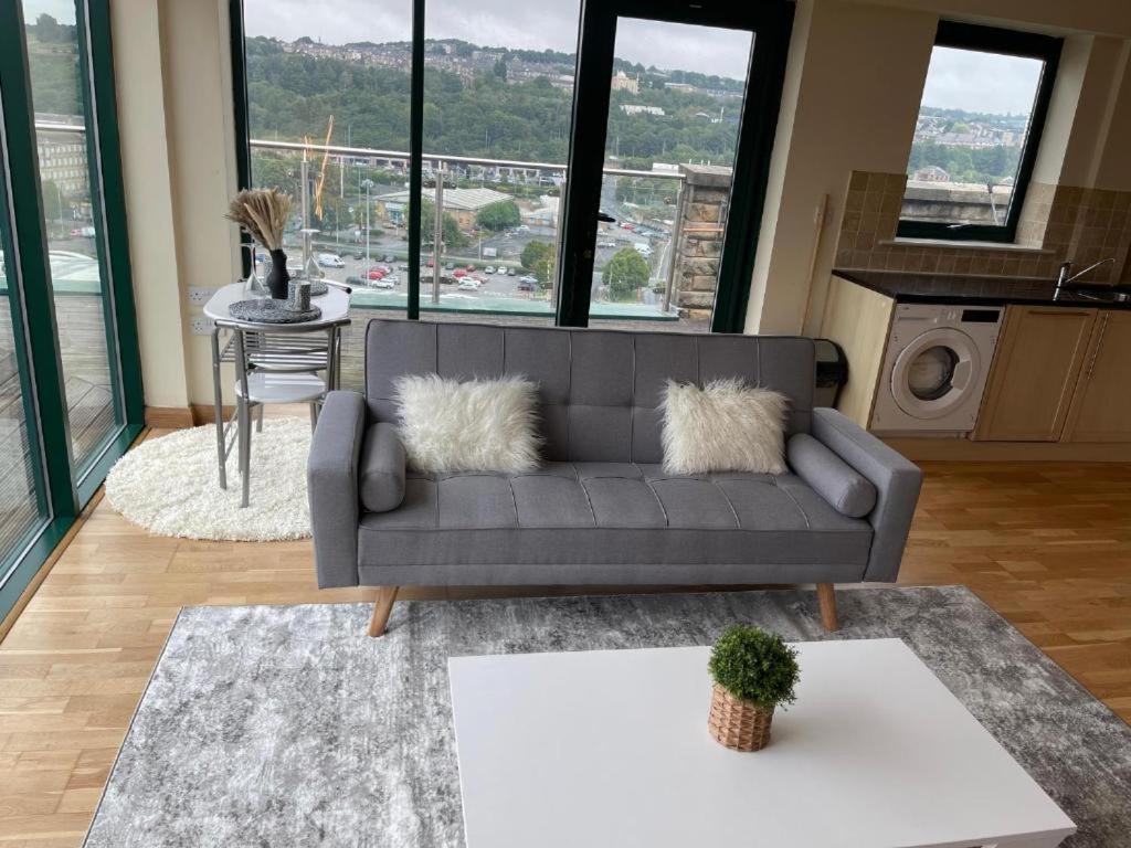2 Bedrooms, 2 Bathrooms Stunning Penthouse City View Bradford  Esterno foto